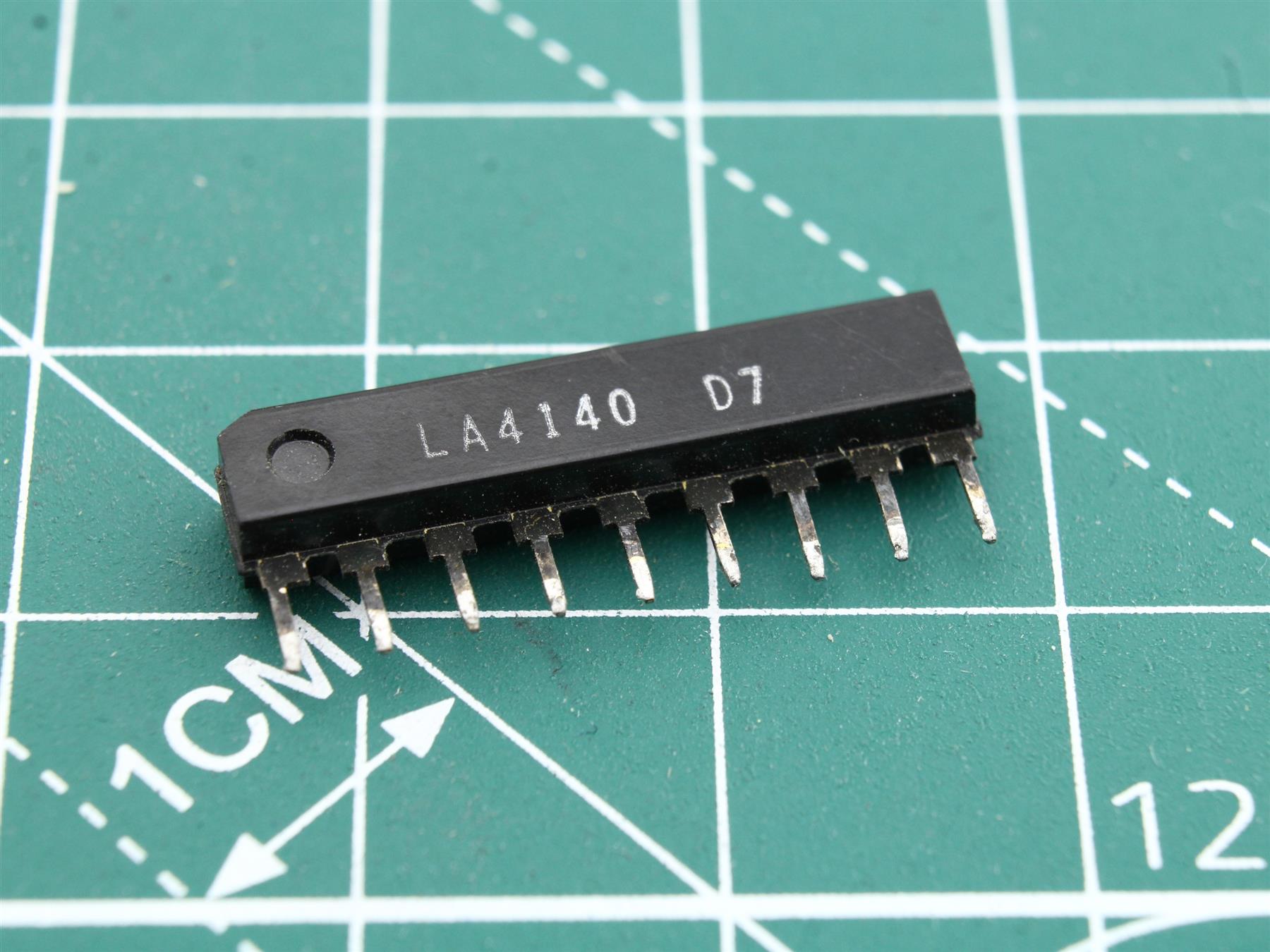 LA4140 integrated circuit