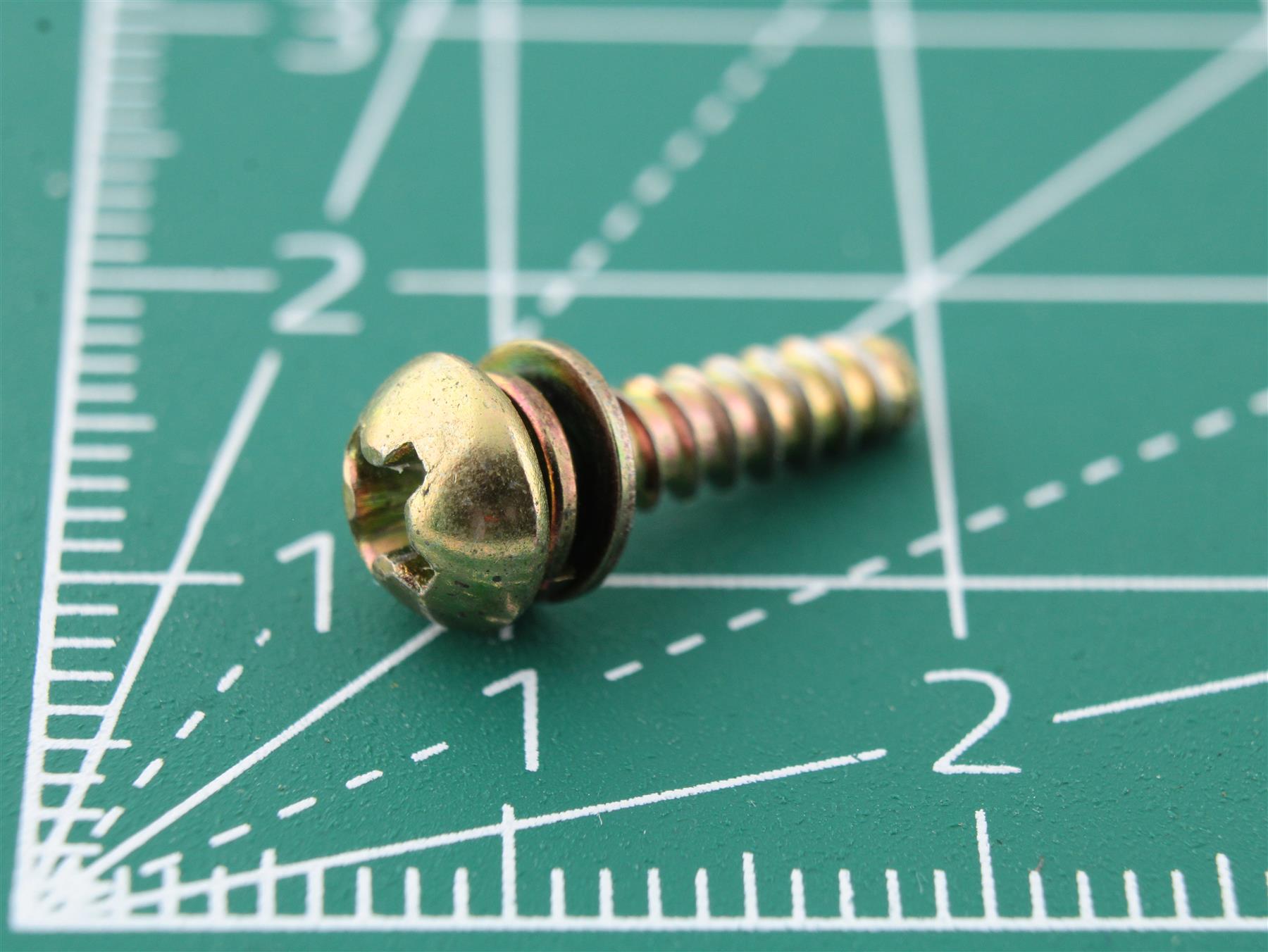 Custom Screw M2.94 x 14.1 for Vintage Audio Equipment (Pioneer, Marantz)