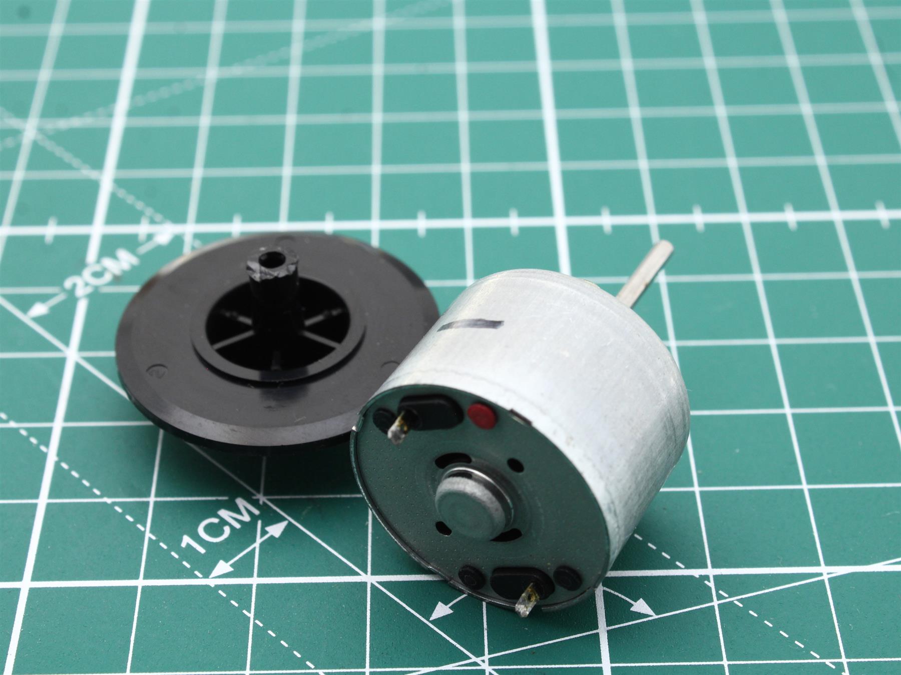 CD Player Spindle Motor Replacement RF-310T-11400 SHARP XL560