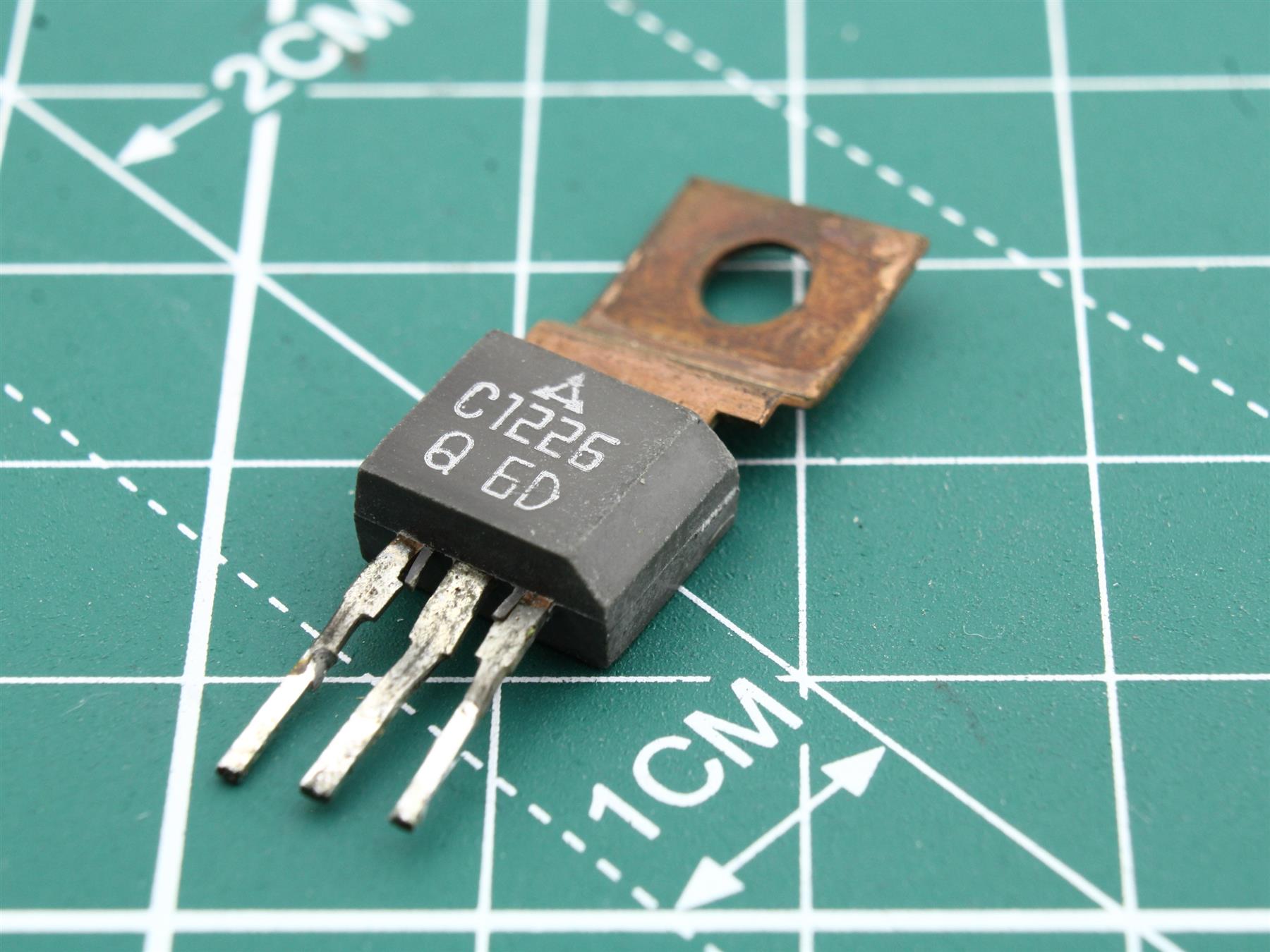 C1226 Transistor 2SC1226