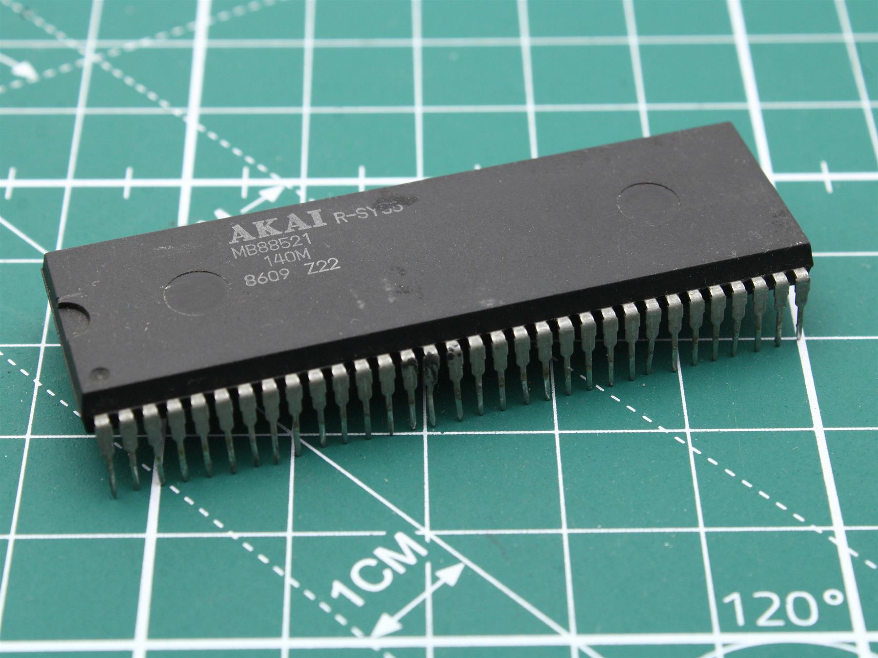 AKAI MB88521-140M Integrated Circuit