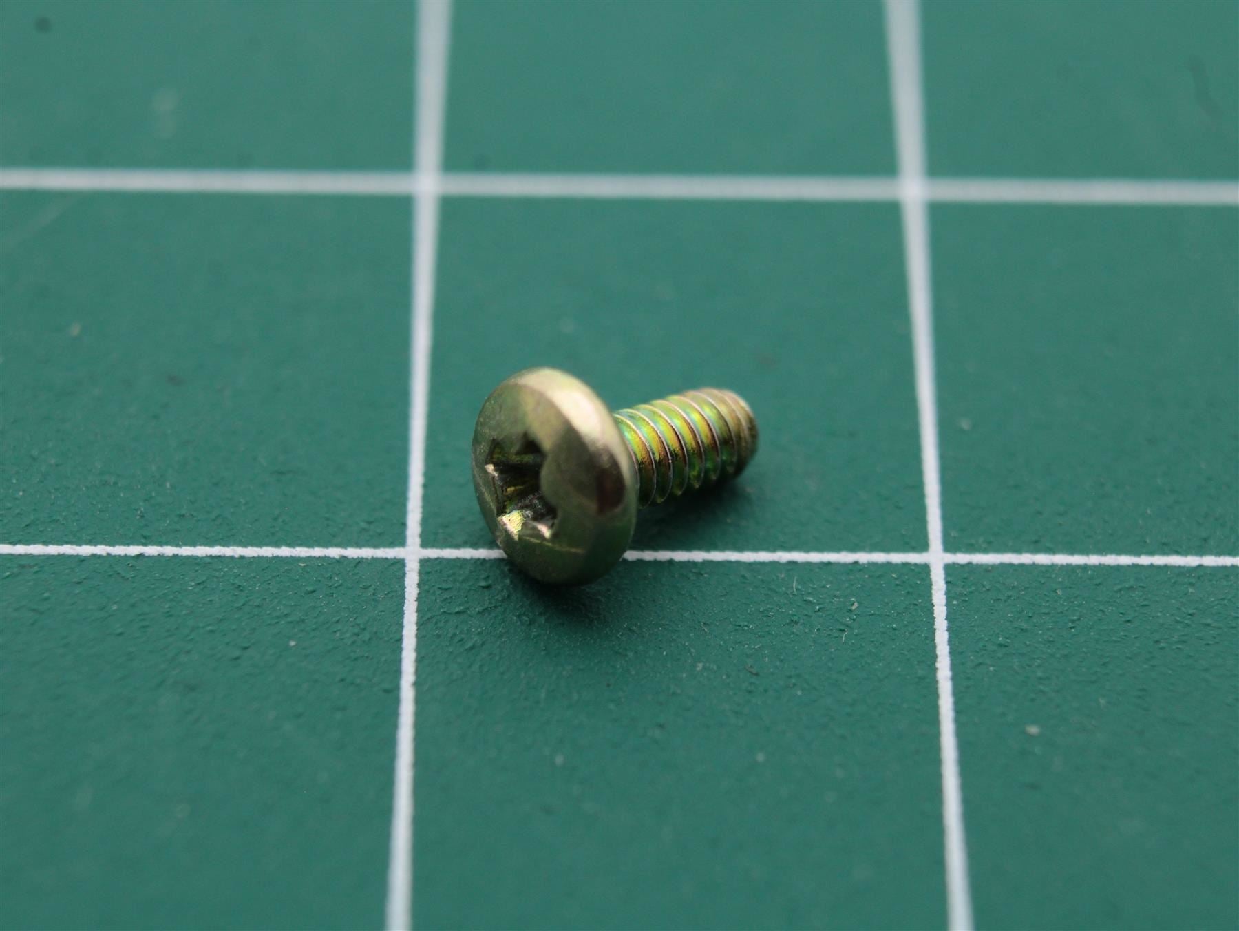 Bang & Olufsen Beocenter 2200 (Screw) Part Position: 22028