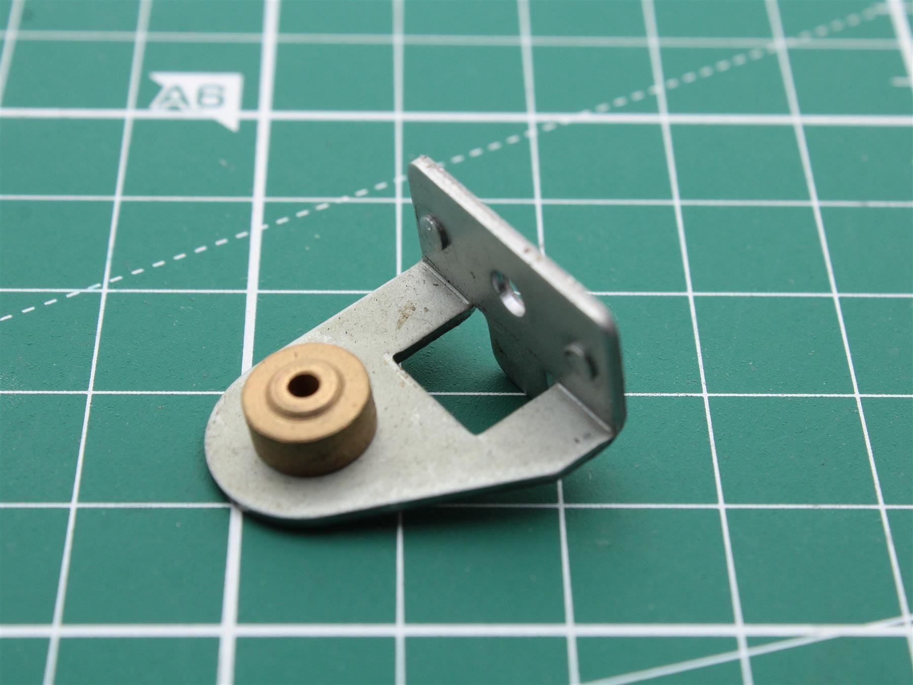 Bang & Olufsen Beocenter 2200 (Bracket) Part Position: 22118