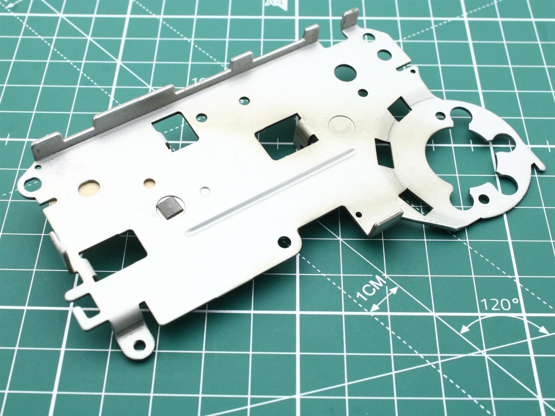 Denon DRW-750 Flywheel Bracket (B) Cassette Deck (Pos.45)