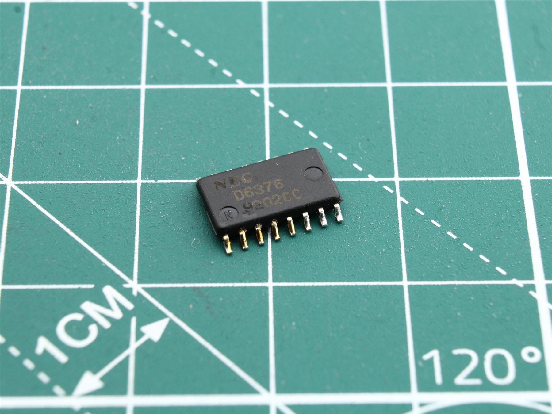 D6376 integrated circuit