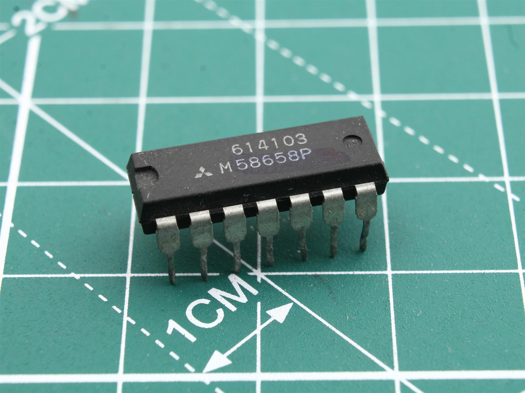 M58658P integrated circuit