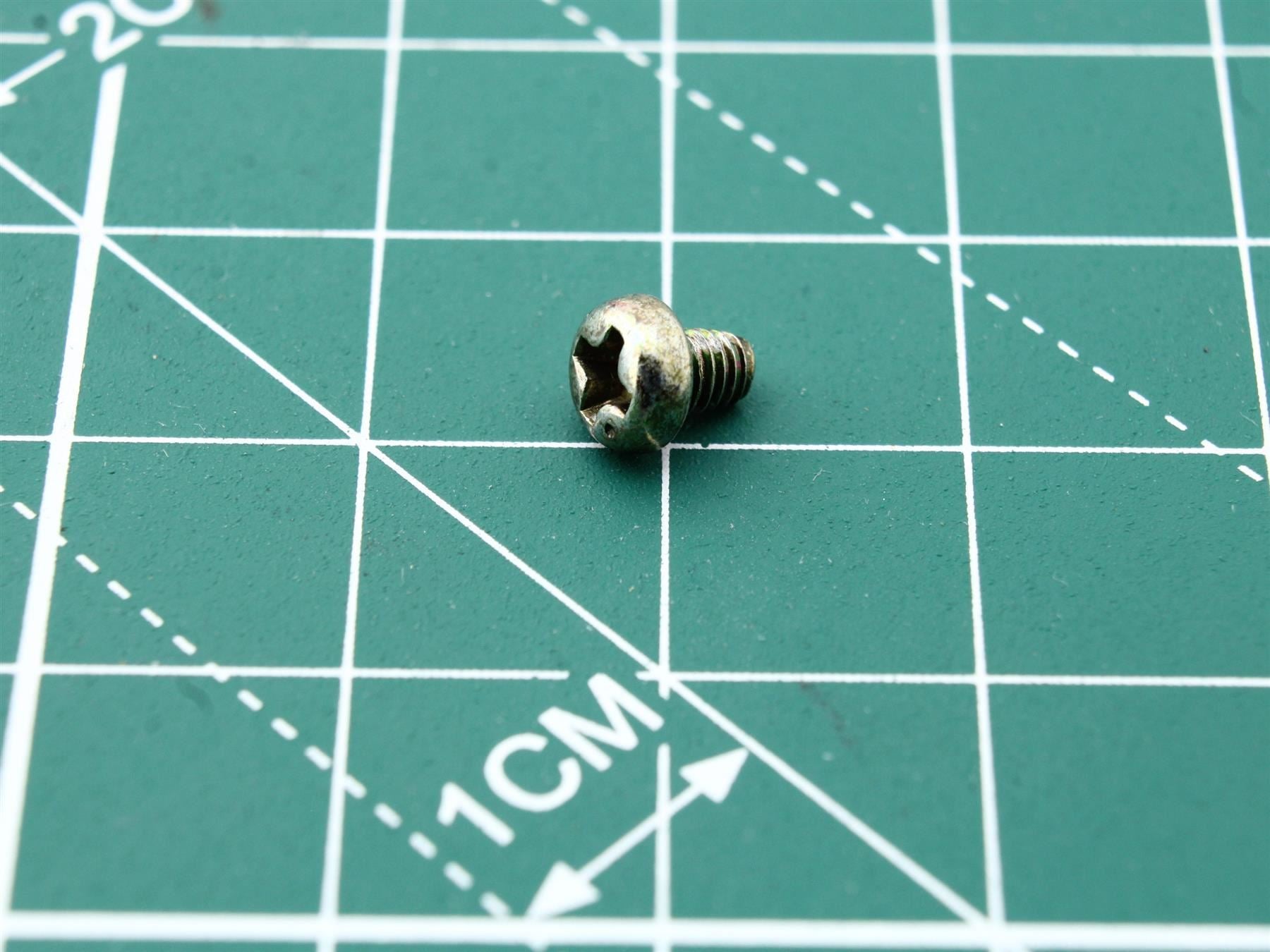 Denon DRW-750 Pan Head Tapping Screw Cassette Deck (Pos.28)