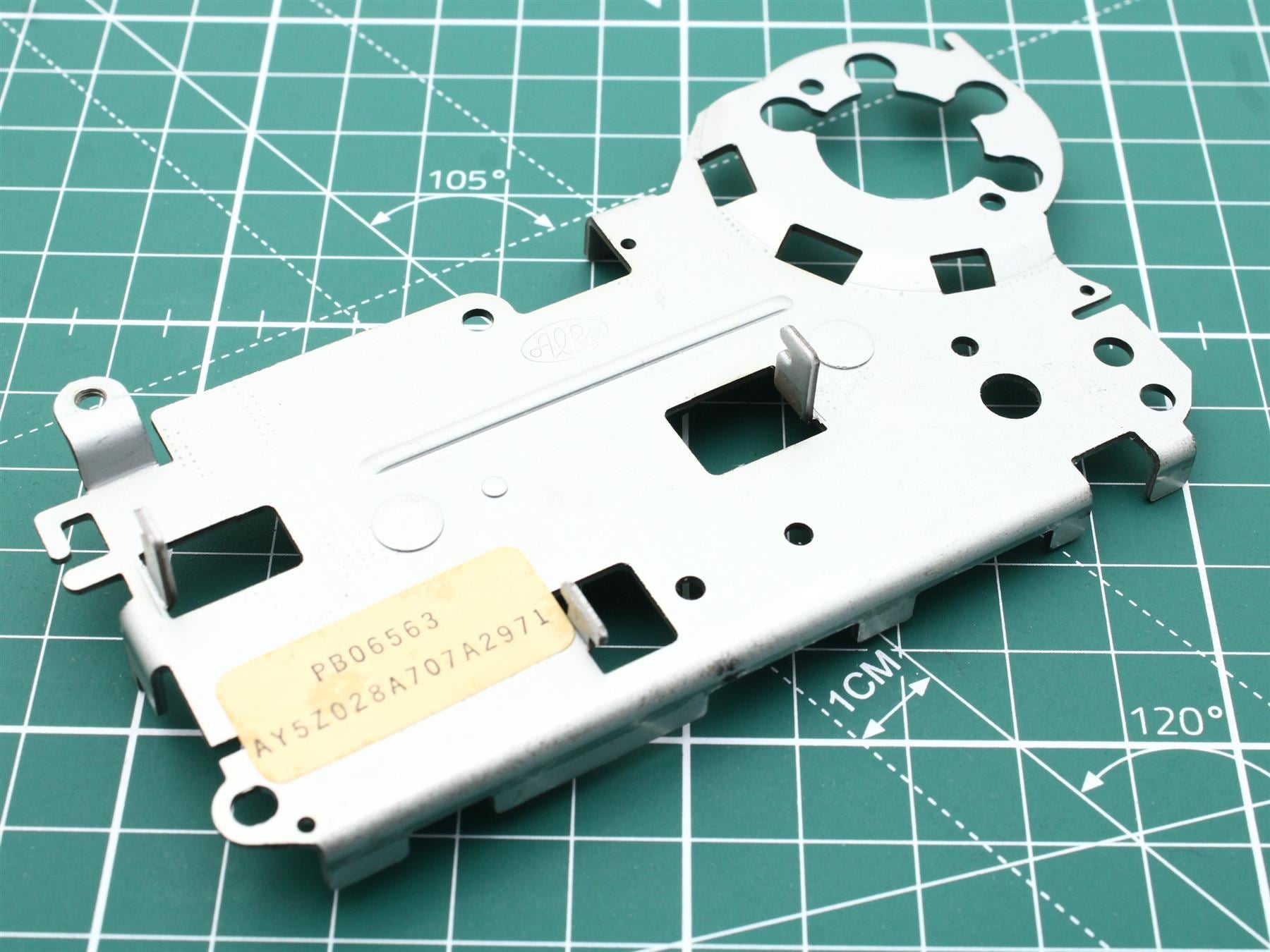 Denon DRW-750 Flywheel Bracket (B) Cassette Deck (Pos.45)