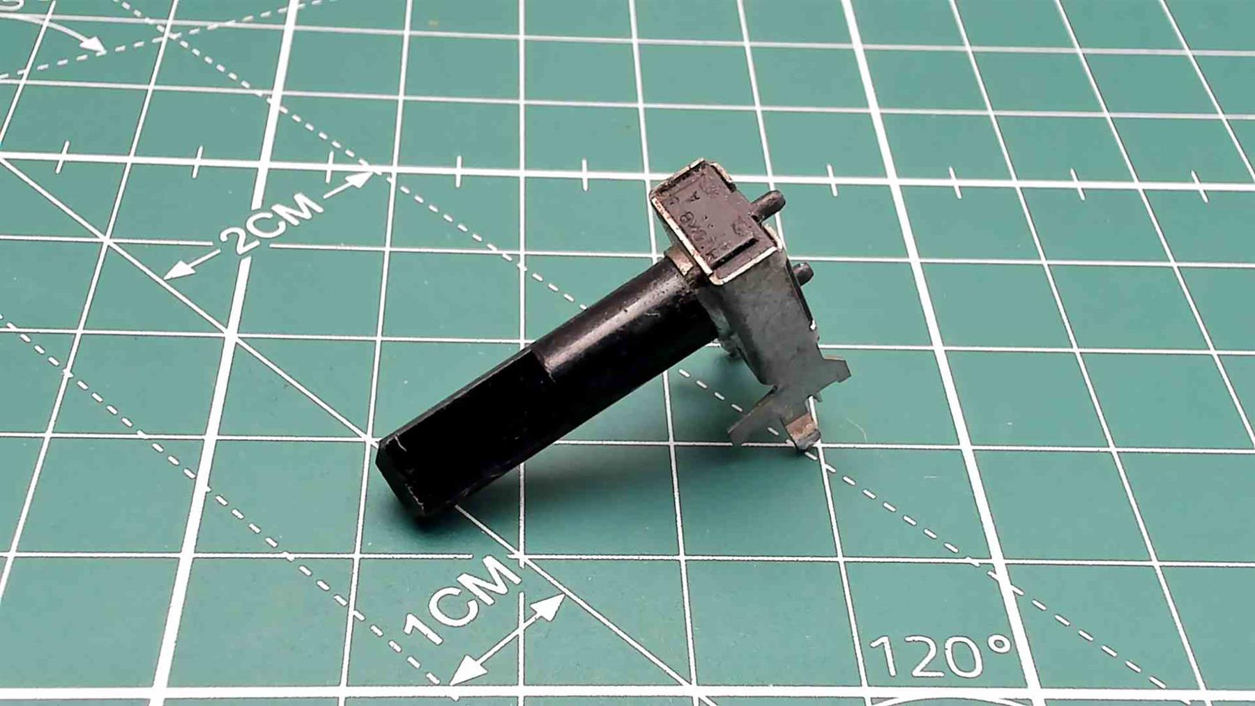 PCB-Mount 10K Rotary Potentiometer with Shaft