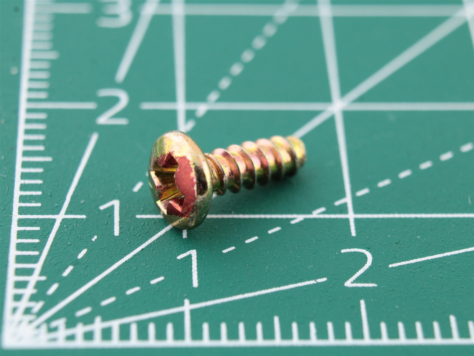 Custom Screw M2.7 x 9.8 for Vintage Audio Equipment (Pioneer)