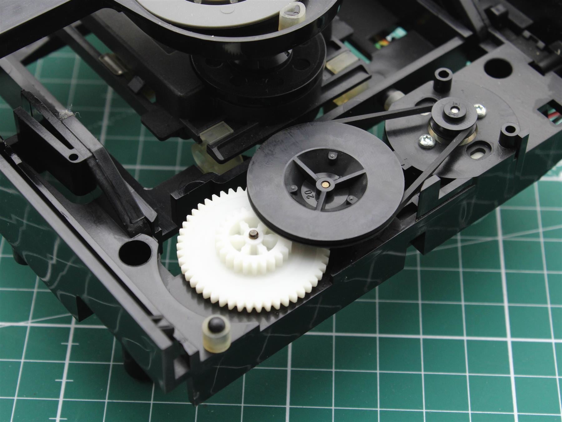 Grundig CD-1 Fine Arts Gear Wheel