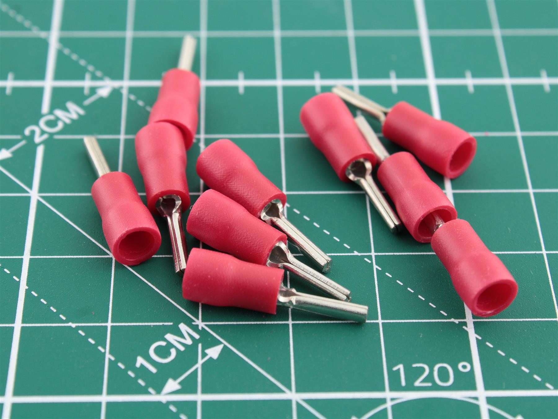 Male Spade Terminal Red Insulated (0.5–1.5 mm²) Ø1.9/19 mm Pack of 10