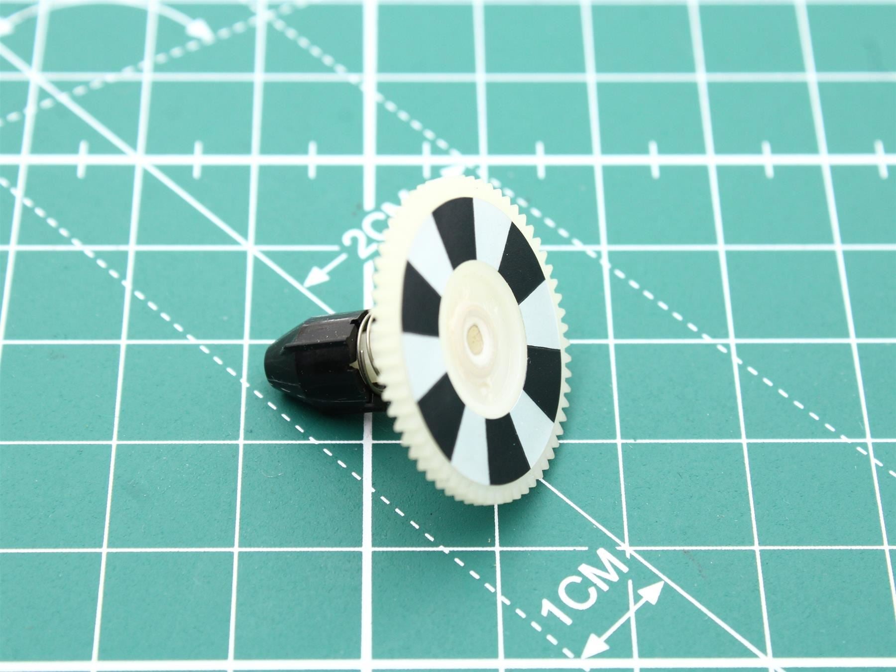 Denon DRW-750 Take Up Reel Ass'y Cassette Deck (Pos.5)