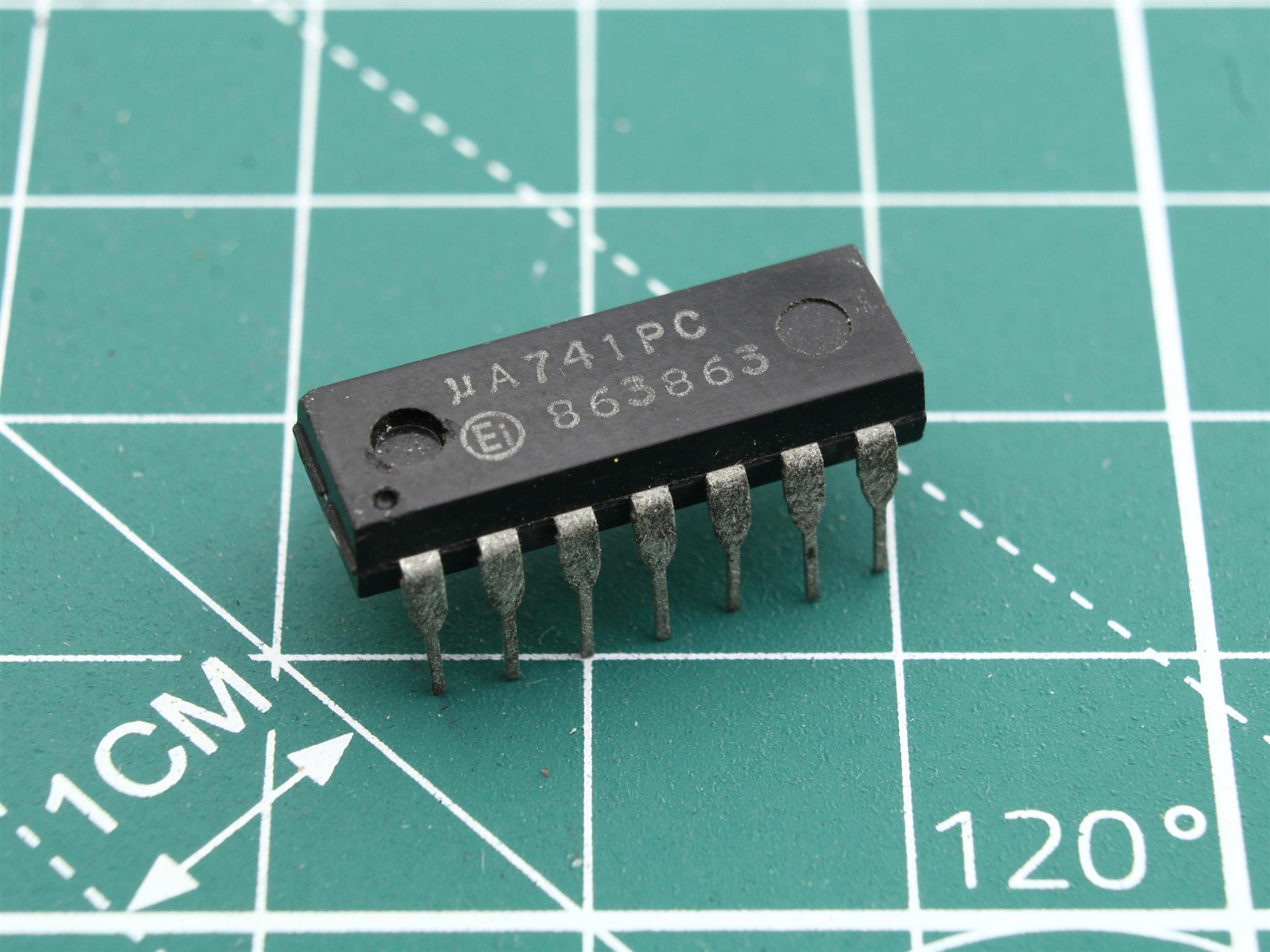 uA741PC integrated circuit