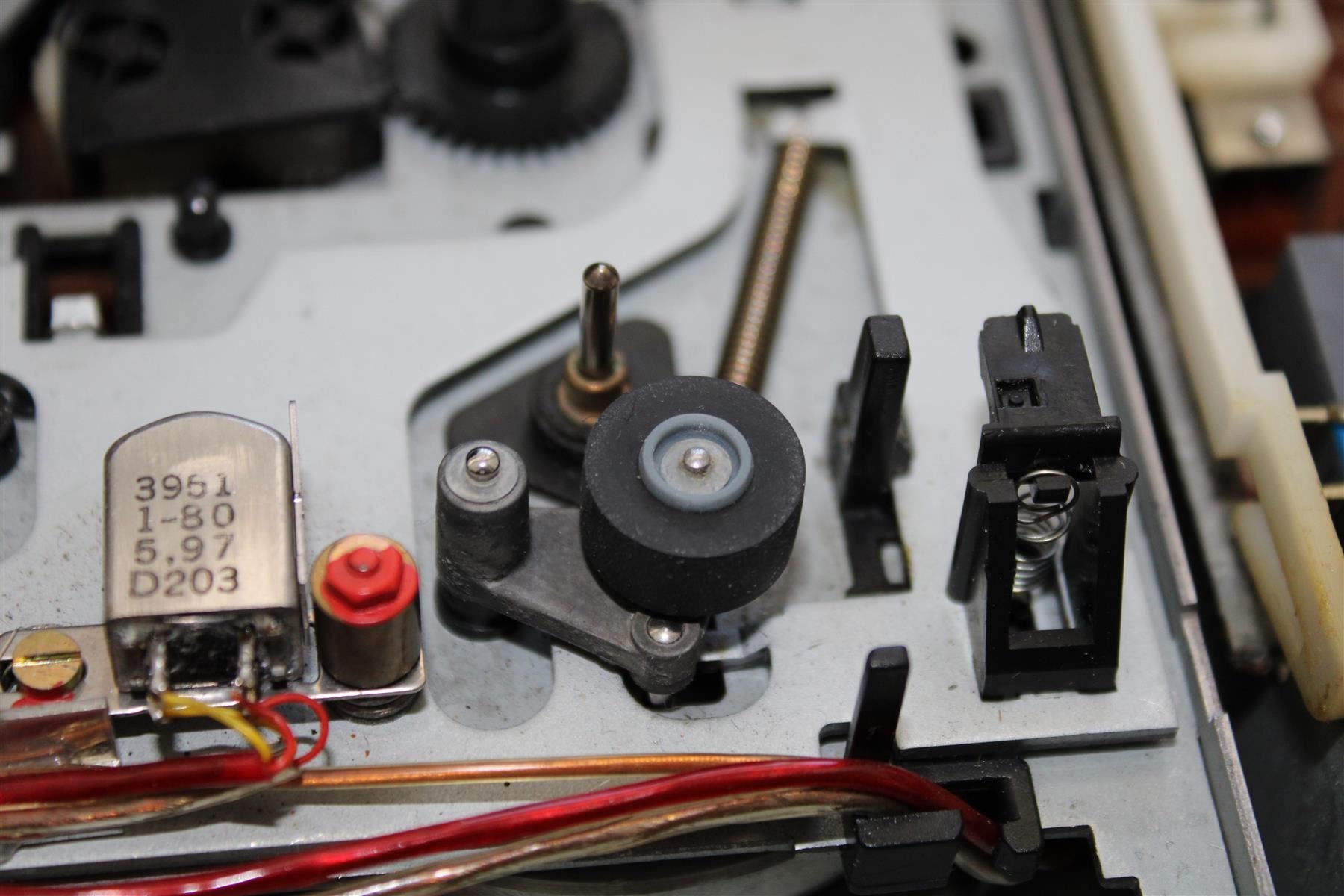 Grundig SCF 6000 Pinch Roller for Cassette Deck