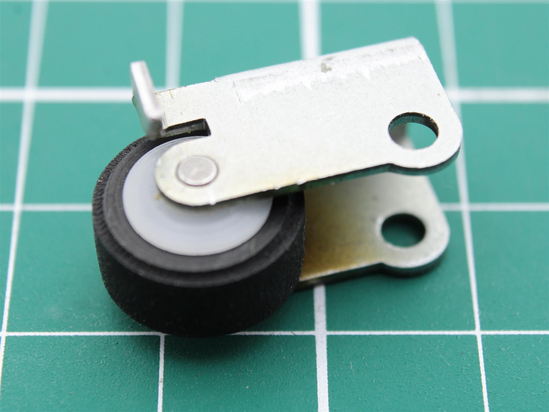Bang & Olufsen 2794099 – Thrust Roll