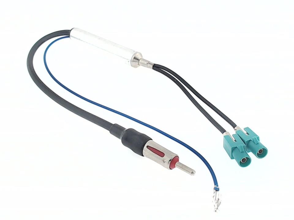 Car Radio Antenna Amplifier AM/FM ISO to 2× Fakra