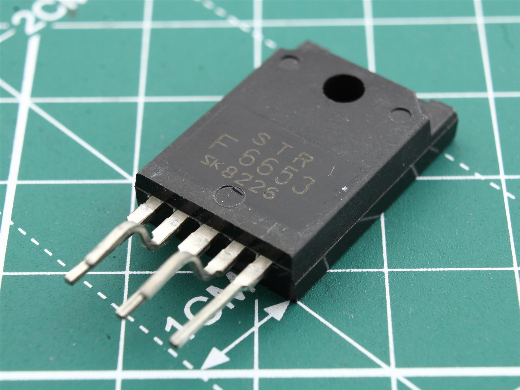 STRF6653 integrated circuit