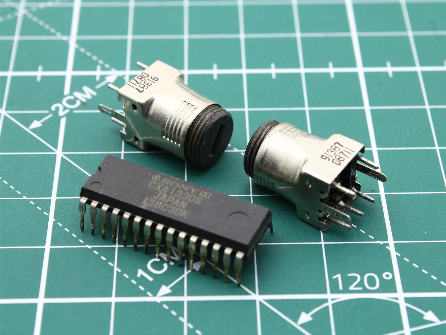 CXA1330S integrated circuit
