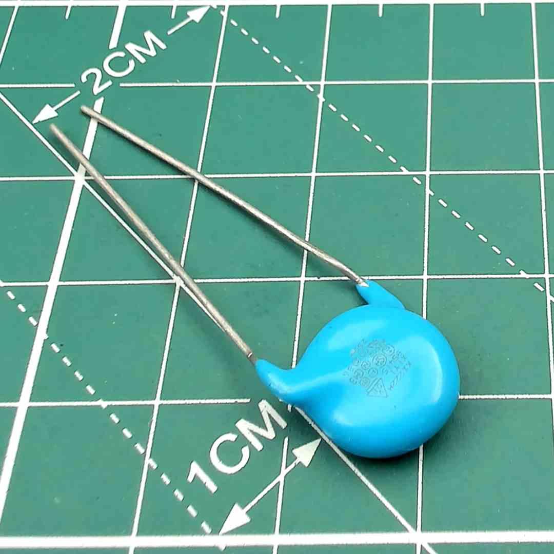 Ceramic Capacitor  2.2nF 250 Volts AC KX222M XiYI 250AC