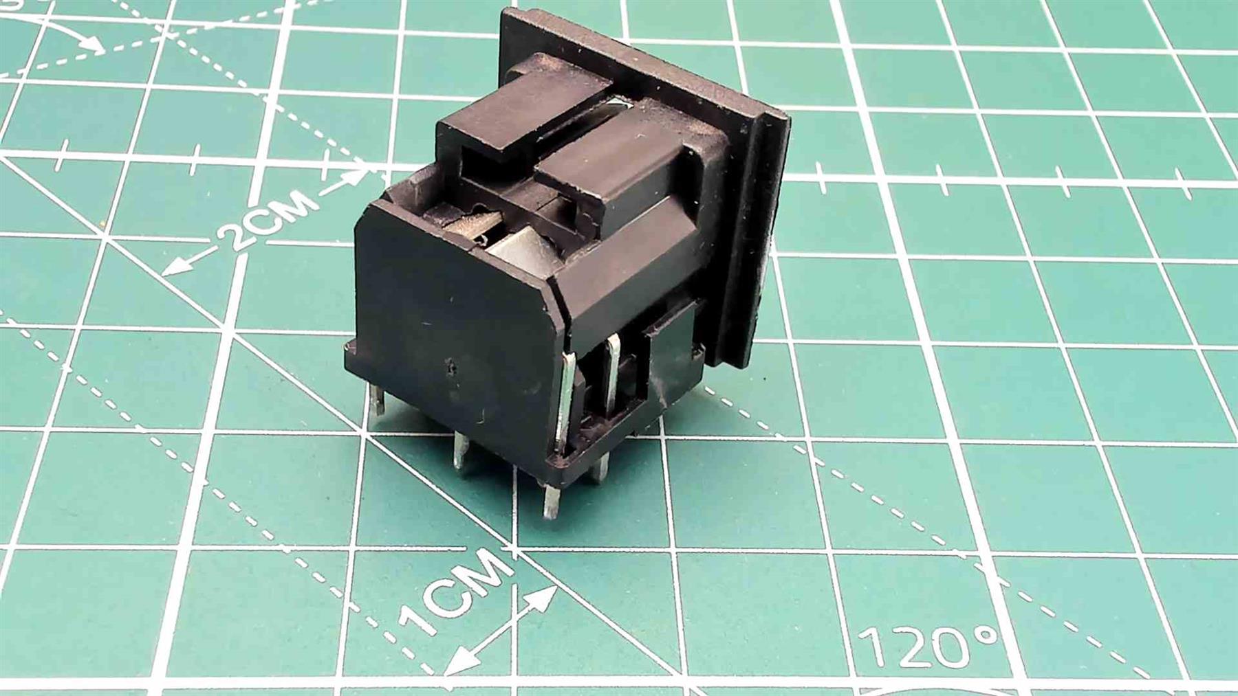 Daewoo 8-Pin DIN PCB Socket Connector for Vintage Audio Equipment Repair