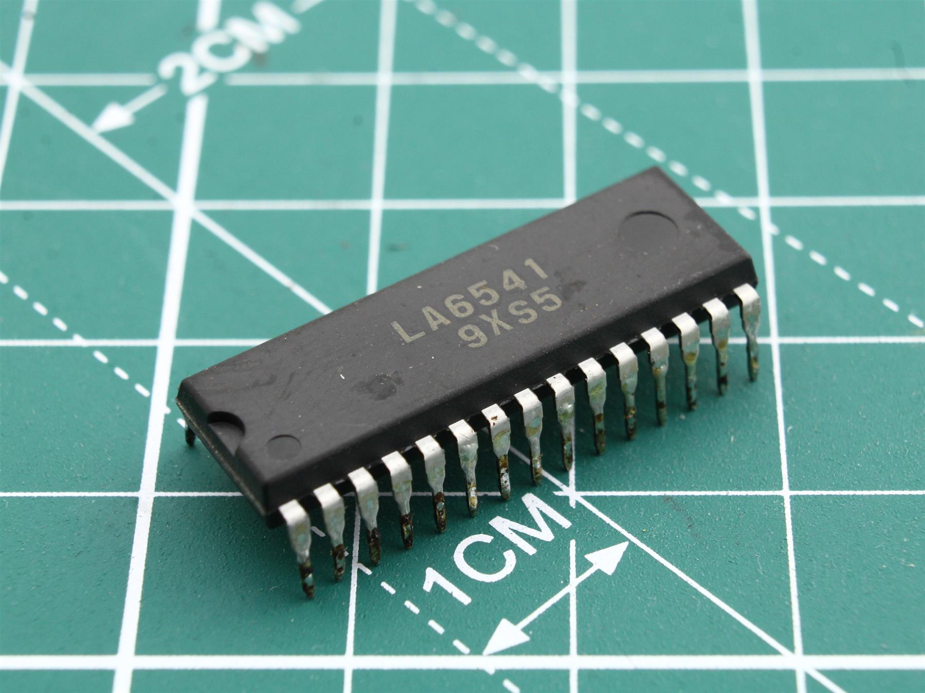 LA6541 integrated circuit SHARP XL560