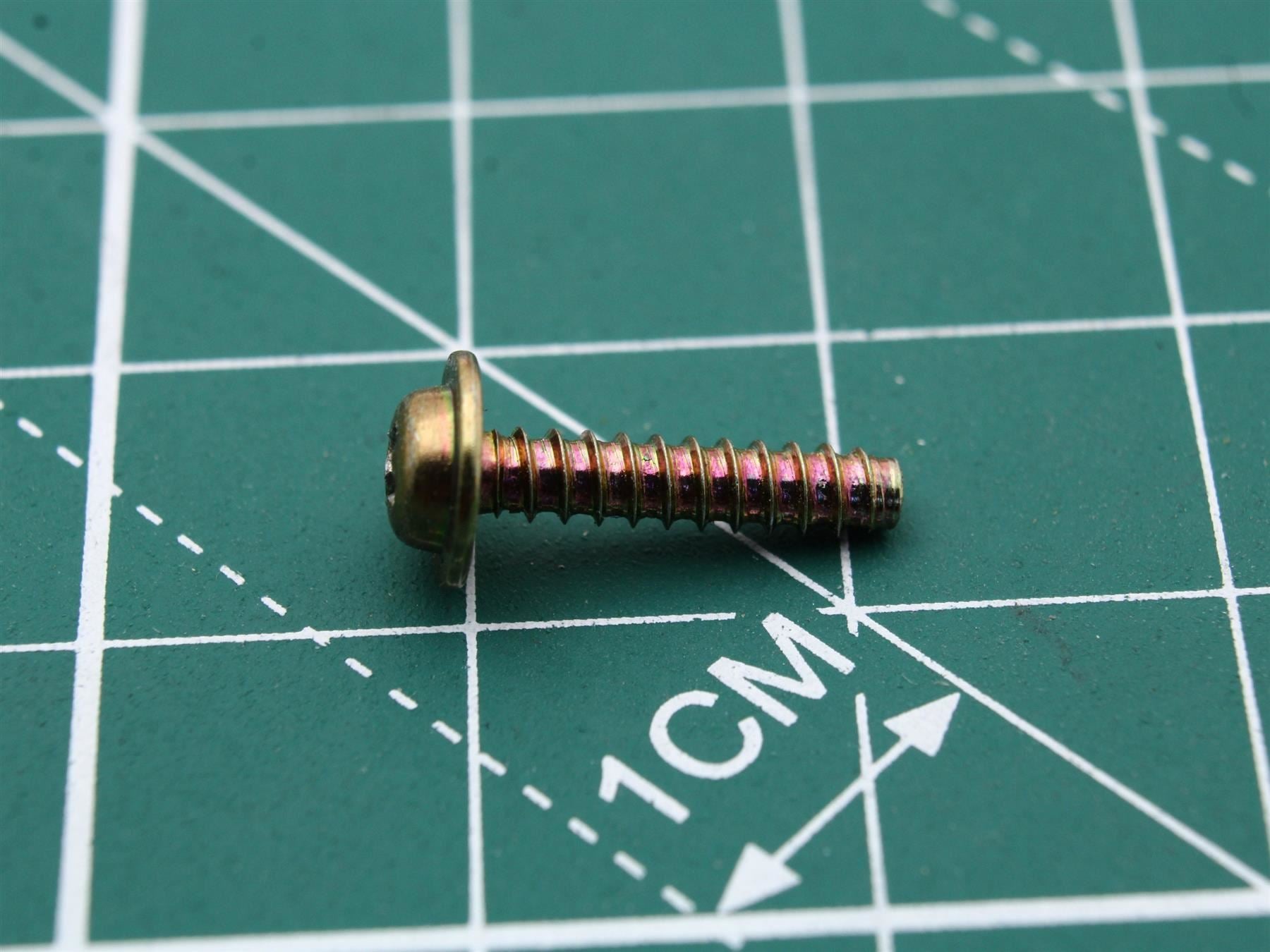 Screw for Technics RS-TR979 (Position 142)