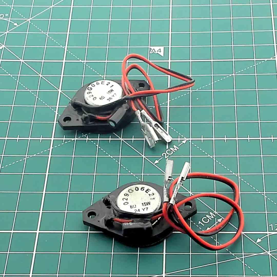 Pair of Replacement Tweeters for Vintage Audio, 6 Ohm 15 W [47x30x11mm]