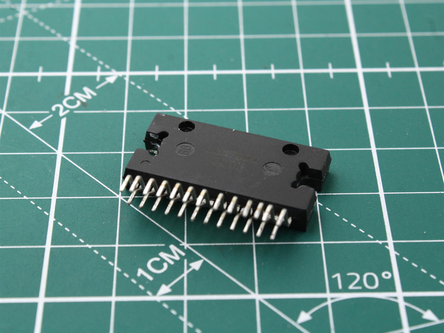 LA47532 integrated circuit