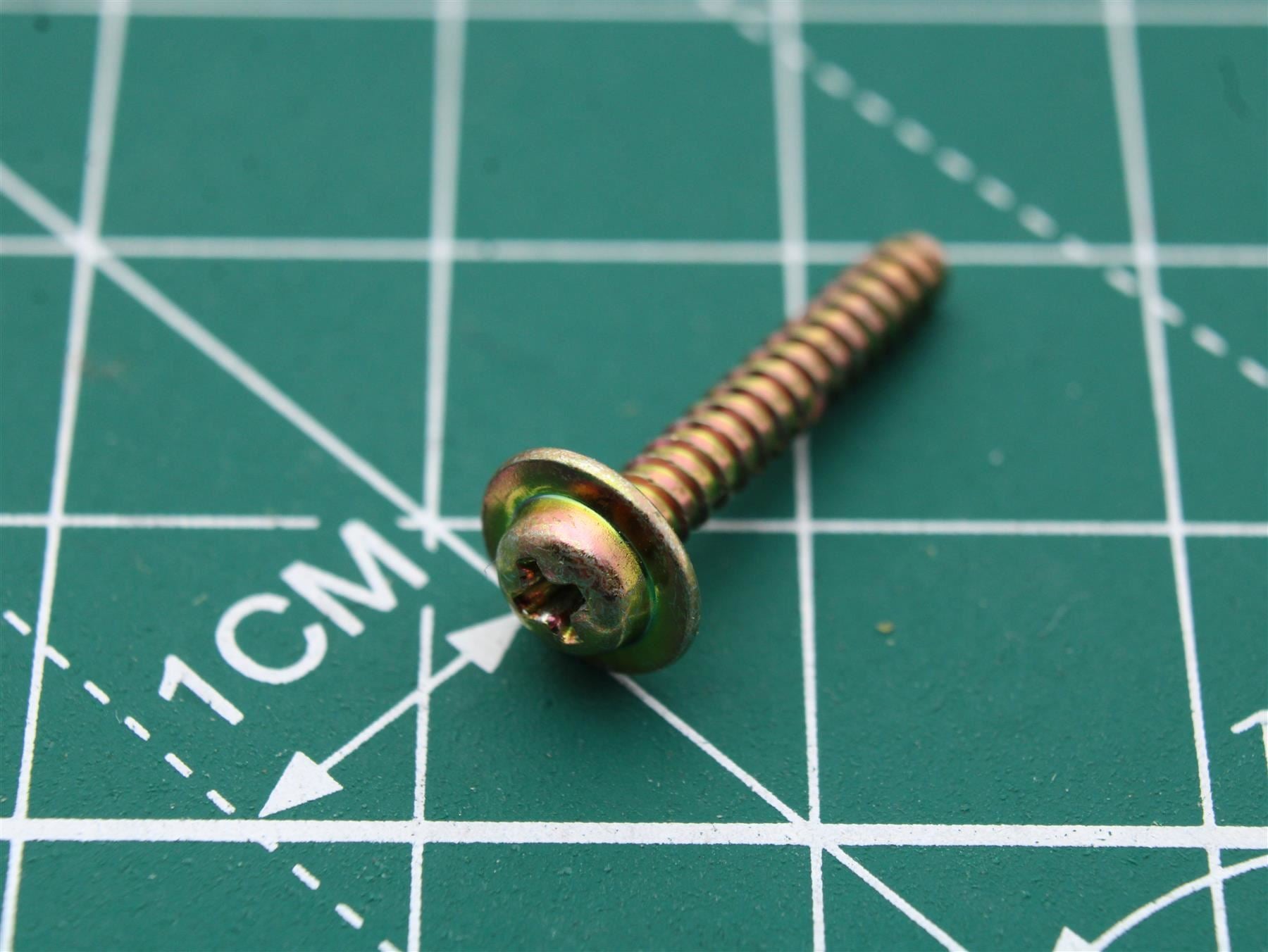 Screw for Aiwa DX-N3 Mechanism Cd (Position 19)