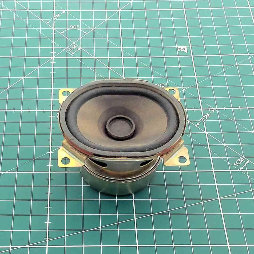 Oval Replacement Speaker for Vintage Audio, 4 Ohm 3 W [70x60x46mm]
